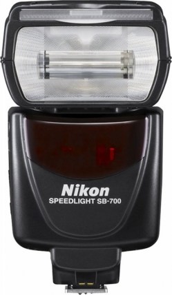 Digitalne kamere: Nikon Speedlight SB-700