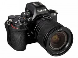 Digitalne kamere: NIKON Z5 II + NIKKOR Z 24-70MM F/4